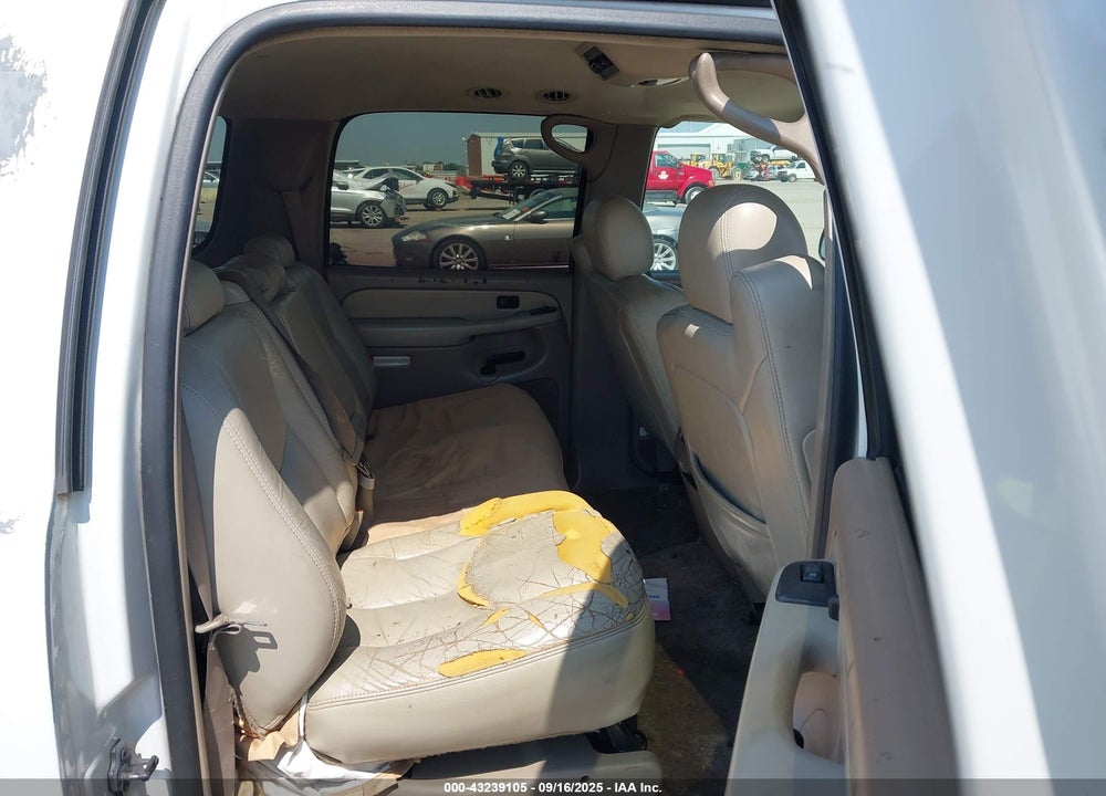 2003 CHEVROLET SUBURBAN 1500 LS VIN: 1GNEC16Z53J103817