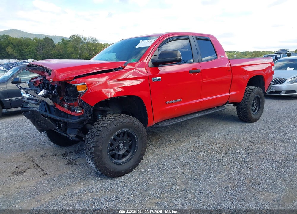 2016 TOYOTA TUNDRA SR5 5.7L V8 VIN: 5TFUW5F11GX564125