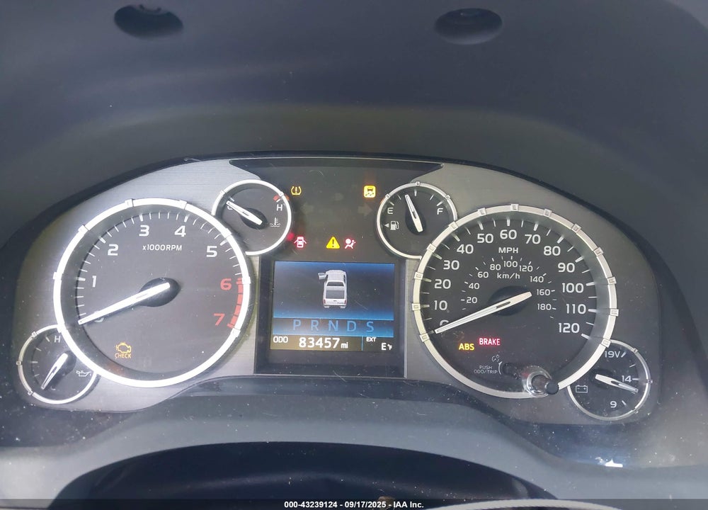 2016 TOYOTA TUNDRA SR5 5.7L V8 VIN: 5TFUW5F11GX564125