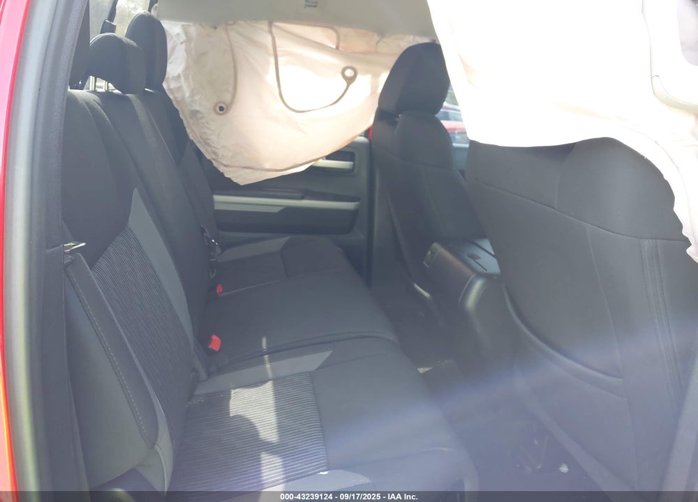 2016 TOYOTA TUNDRA SR5 5.7L V8 VIN: 5TFUW5F11GX564125