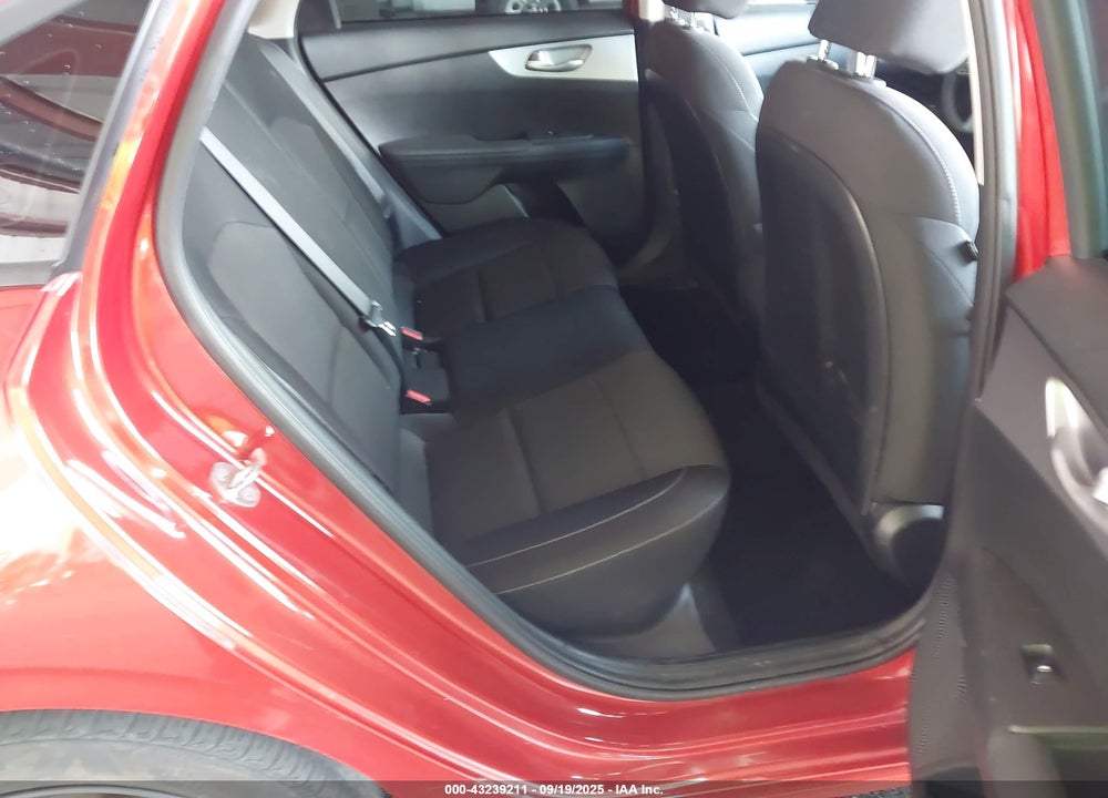 2023 KIA FORTE VIN: 3KPF24AD3PE526959