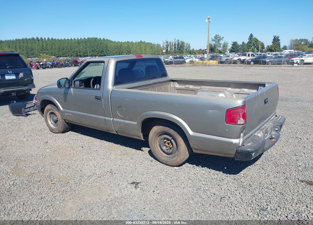2001 CHEVROLET S-10 VIN: 1GCCS145X1K102236