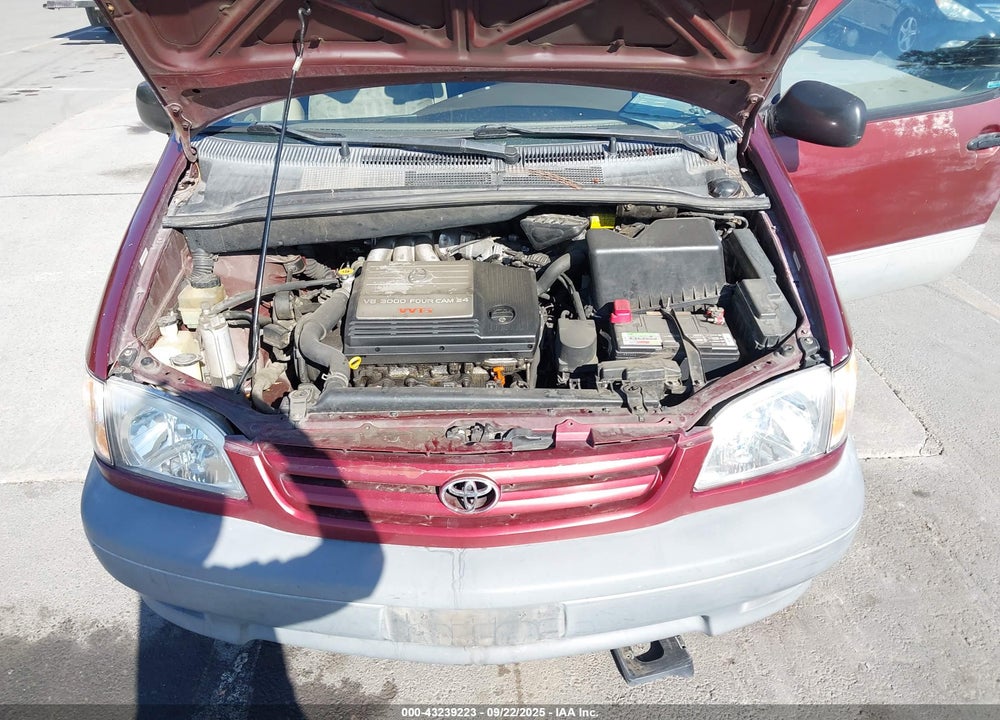 2001 TOYOTA SIENNA LE VIN: 4T3ZF13C61U354345
