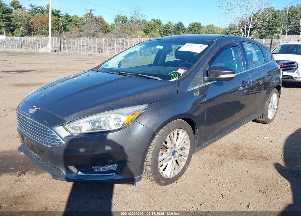2015 FORD FOCUS VIN: 1FADP3N21FL228479