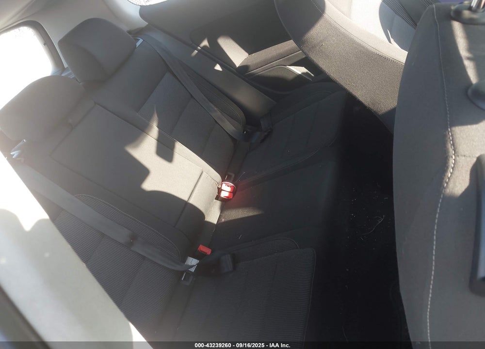 2011 VOLKSWAGEN GOLF VIN: WVWBB7AJ3BW043783