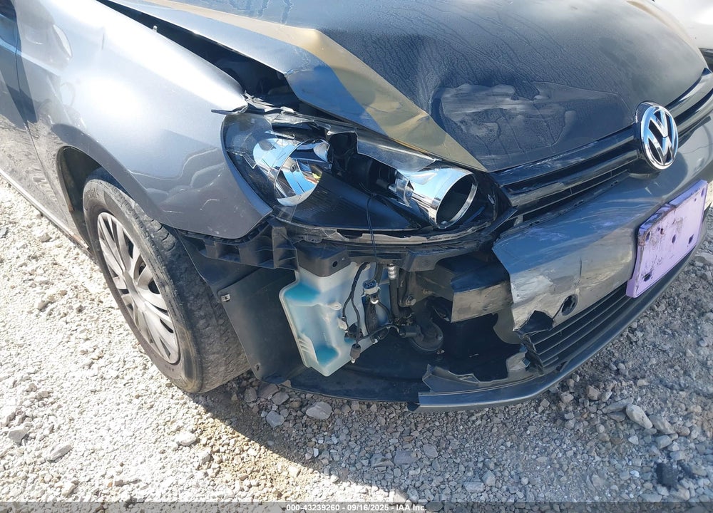 2011 VOLKSWAGEN GOLF VIN: WVWBB7AJ3BW043783