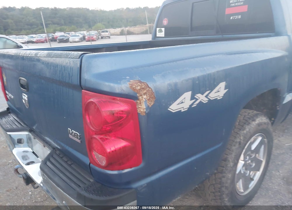 2005 DODGE DAKOTA SLT VIN: 1D7HW48N05S339156