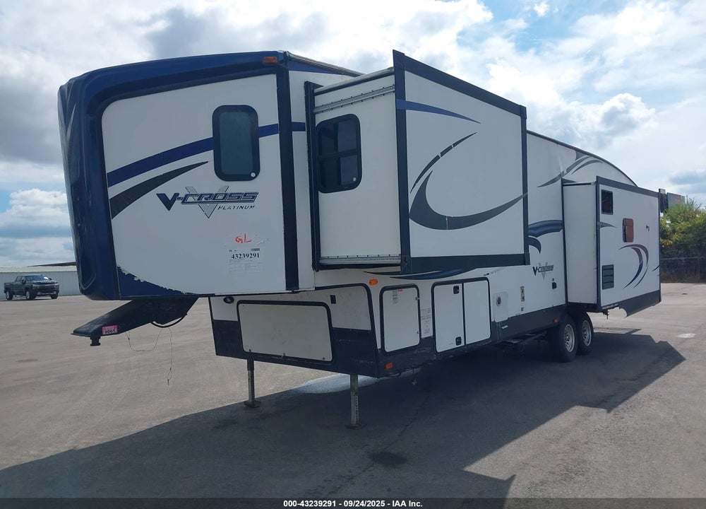 2013 FOREST RIVER V CROSS 325VRL VIN: 4X4FVCJ22DU101658