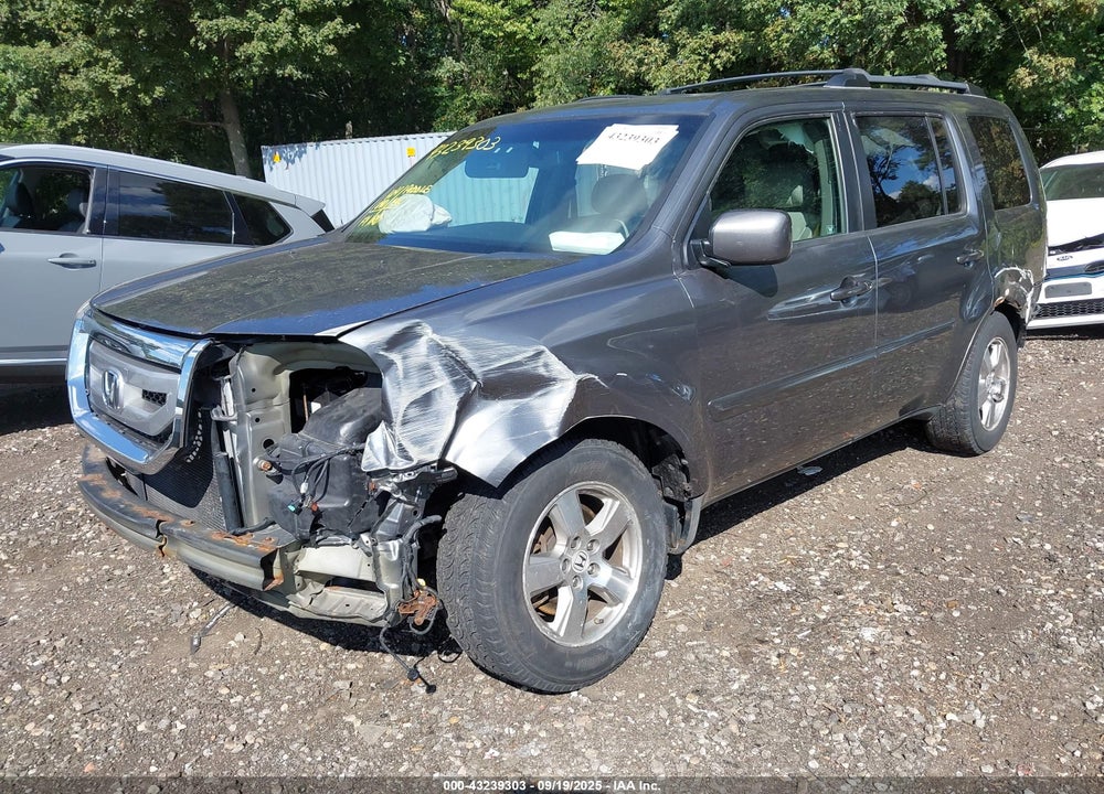 2010 HONDA PILOT VIN: 5FNYF4H57AB015624