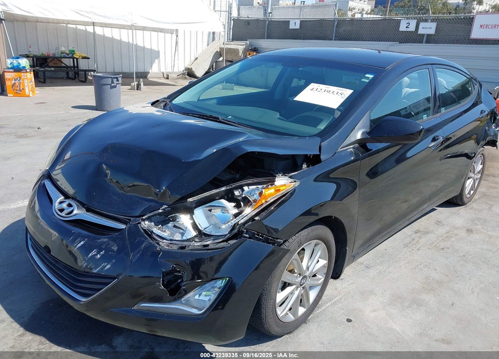 2016 HYUNDAI ELANTRA VIN: 5NPDH4AE5GH670636