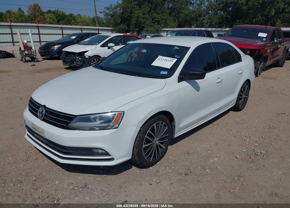 2016 VOLKSWAGEN JETTA VIN: 3VWD17AJ5GM394887