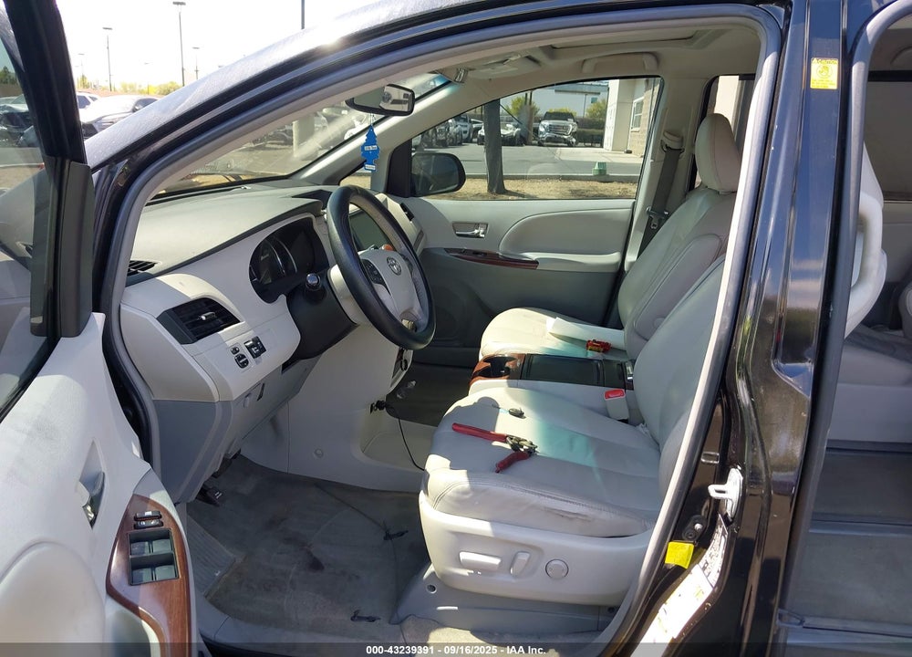2012 TOYOTA SIENNA XLE 7 PASSENGER VIN: 5TDDK3DC3CS033996