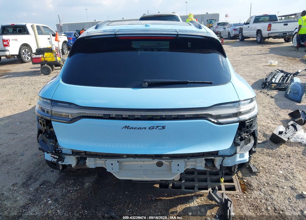 2024 PORSCHE MACAN GTS VIN: WP1AF2A51RLB56857