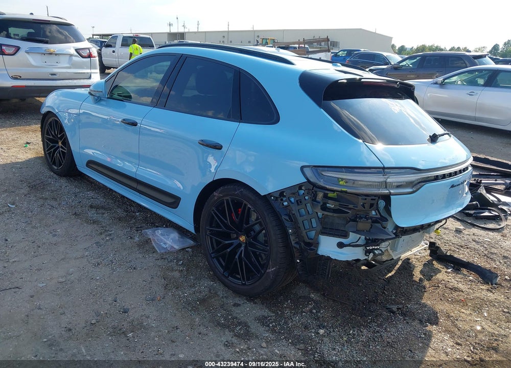 2024 PORSCHE MACAN GTS VIN: WP1AF2A51RLB56857
