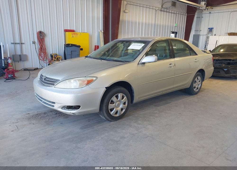 2002 TOYOTA CAMRY LE VIN: JTDBE32K820102885