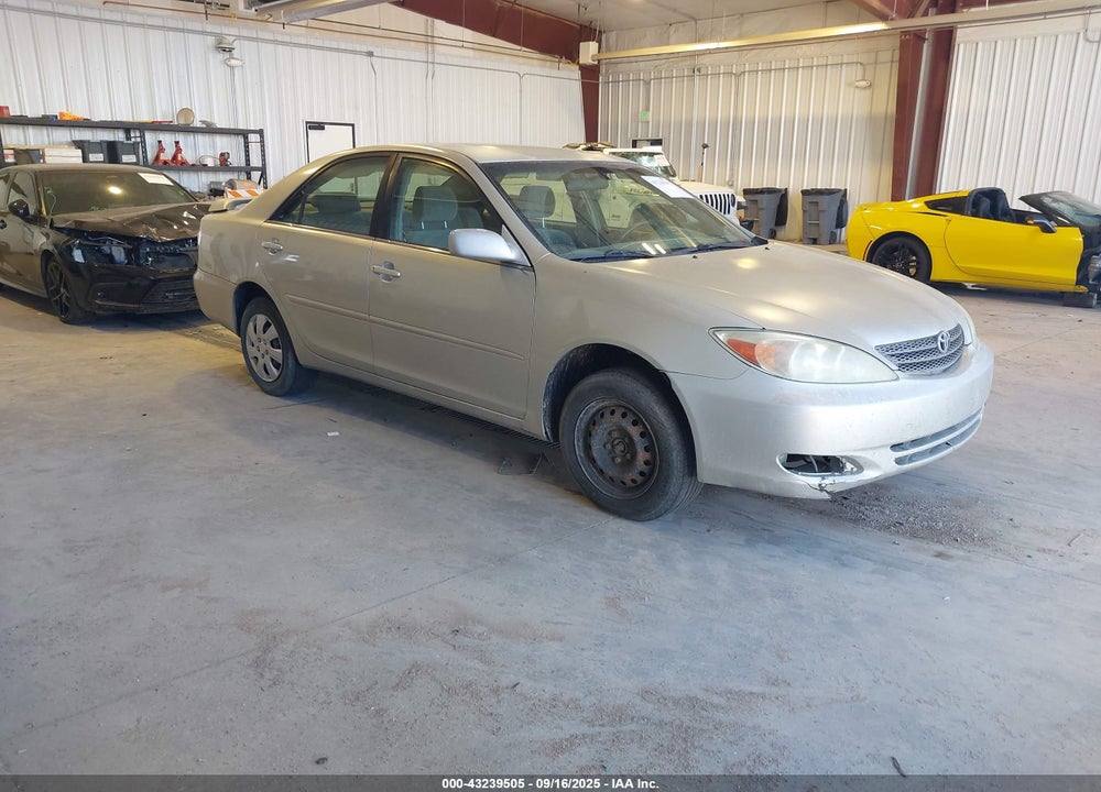 2002 TOYOTA CAMRY LE VIN: JTDBE32K820102885