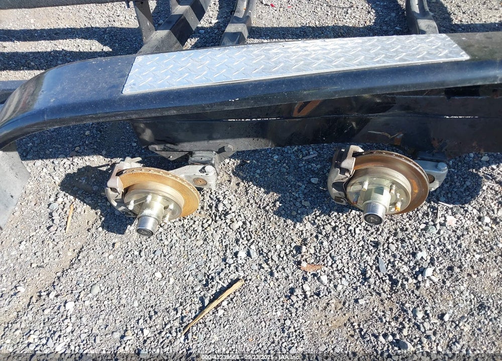 2018 TRAILER BOAT VIN: 4FBBC2324J1023902