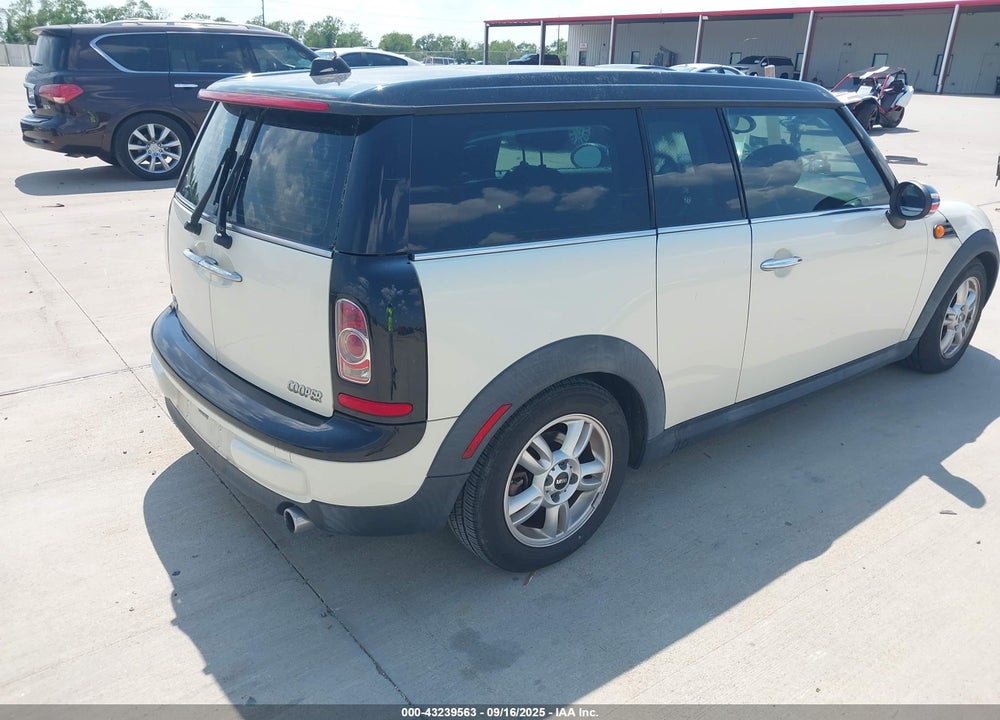 2012 MINI COOPER CLUBMAN VIN: WMWZF3C51CT190356