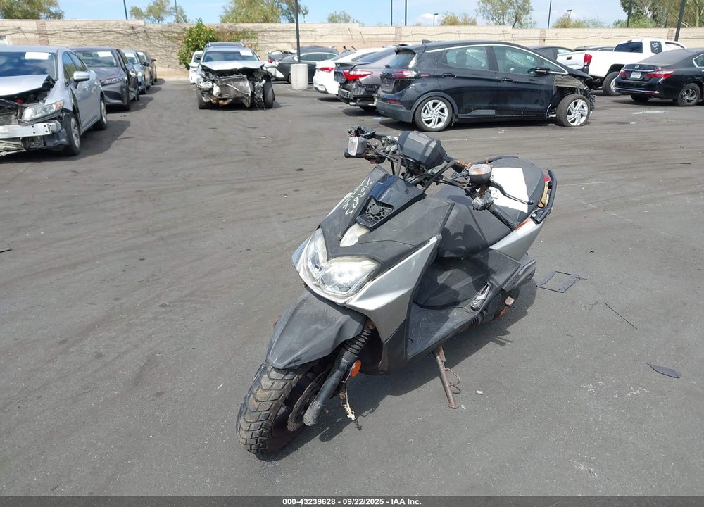 2017 YAMAHA YW125 VIN: RKRSEB1Y5HA002075