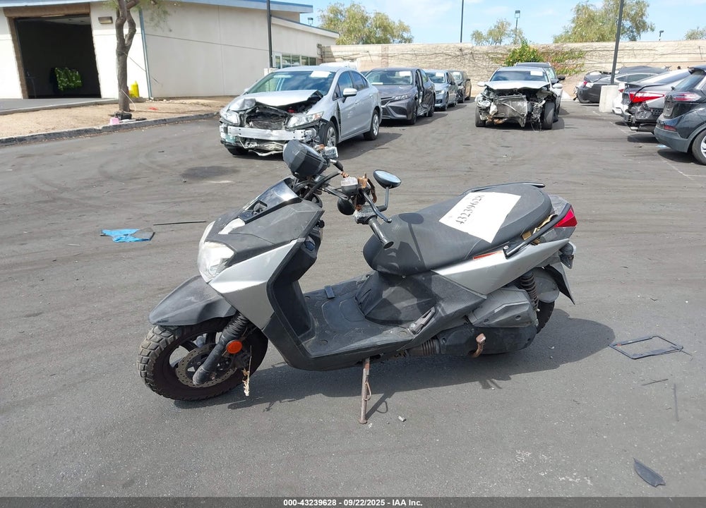 2017 YAMAHA YW125 VIN: RKRSEB1Y5HA002075