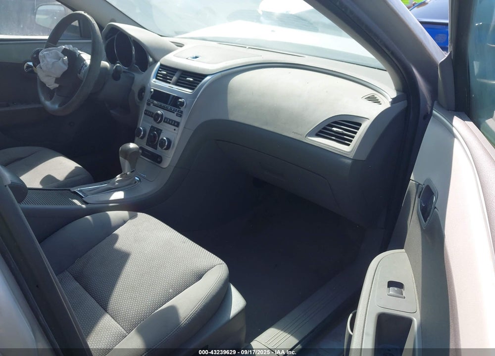 2011 CHEVROLET MALIBU VIN: 1G1ZB5E13BF151875