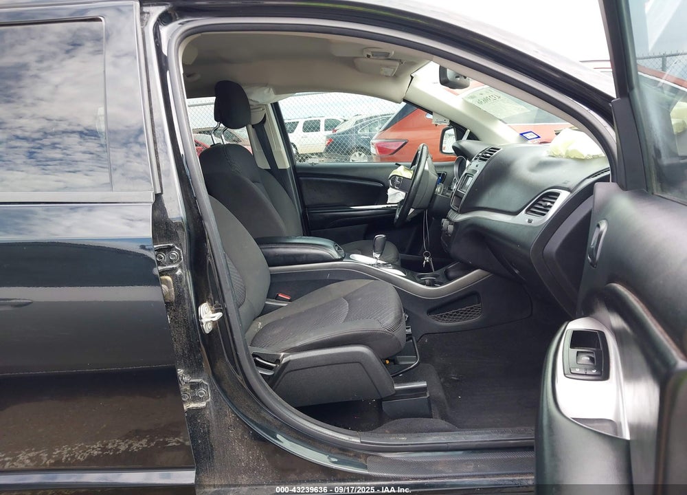 2018 DODGE JOURNEY SXT VIN: 3C4PDCBG5JT525218