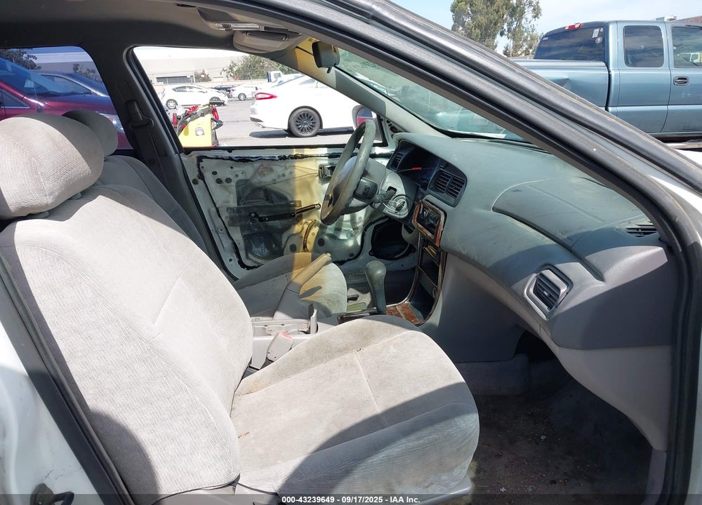 2001 NISSAN ALTIMA GXE VIN: 1N4DL01D01C148889