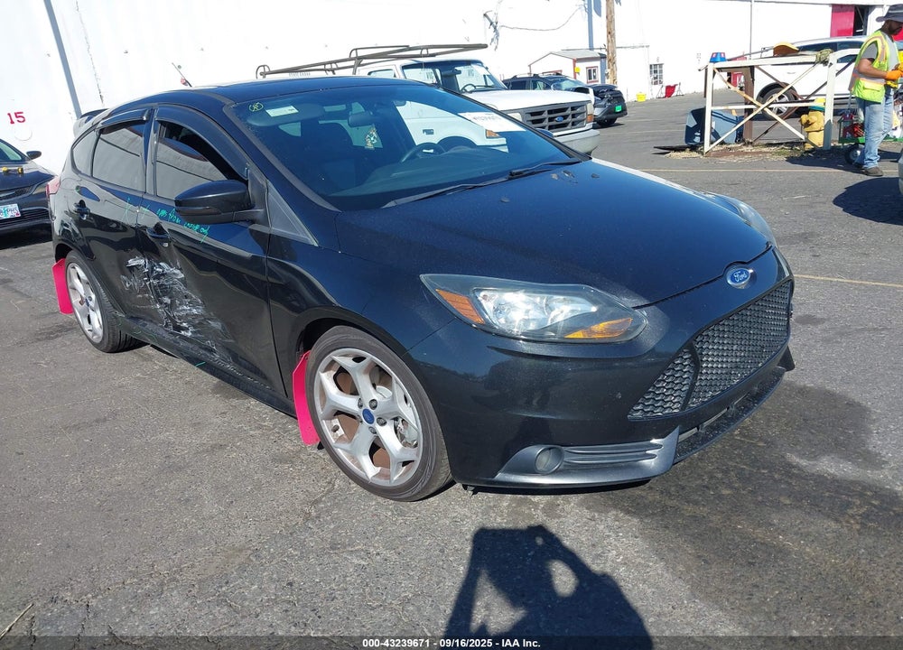 2013 FORD FOCUS ST VIN: 1FADP3L97DL359302