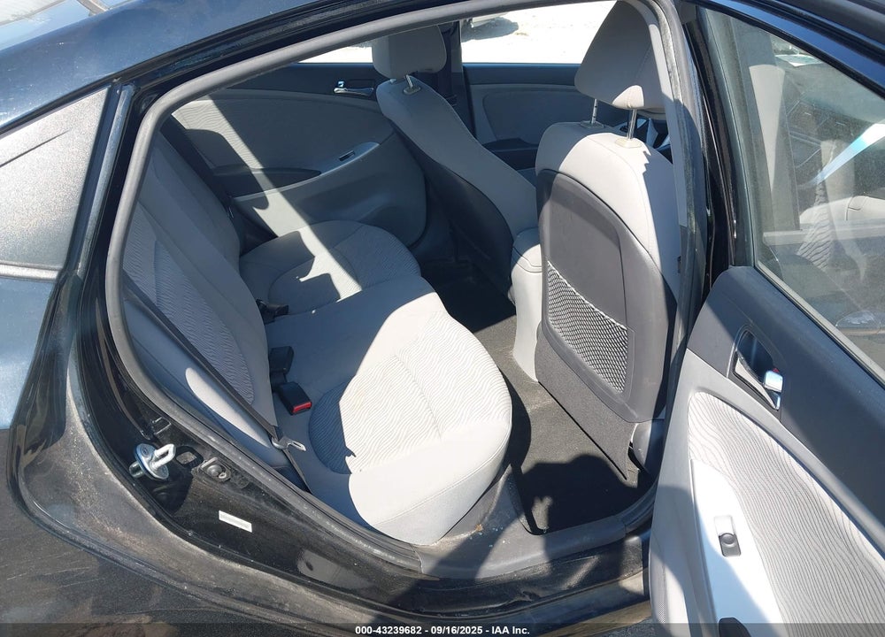 2012 HYUNDAI ACCENT VIN: KMHCU4AE0CU068634