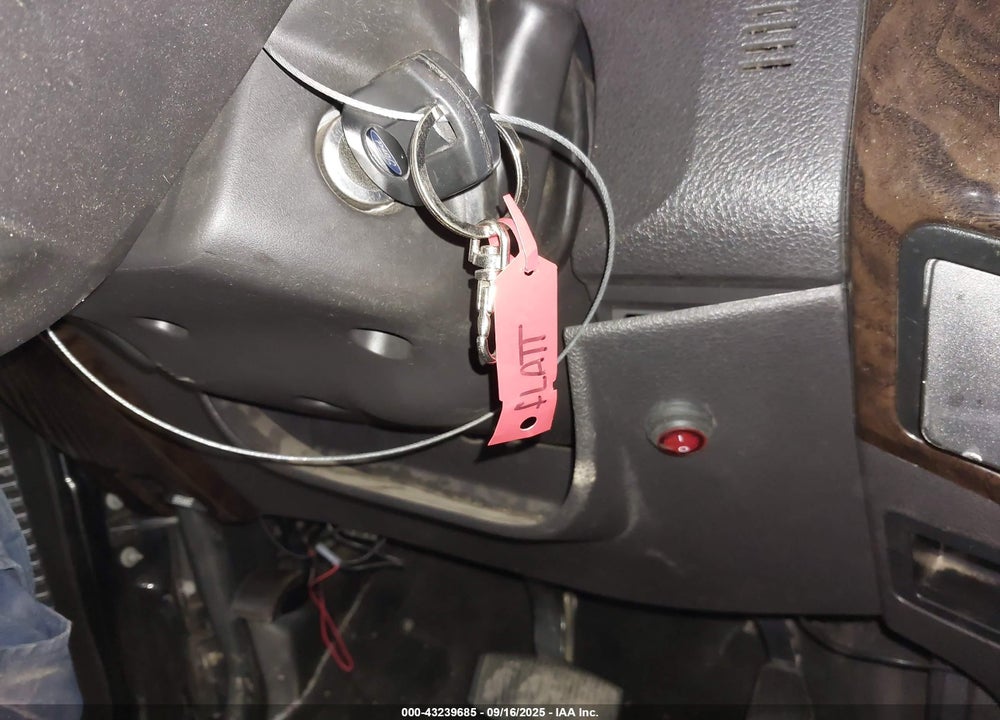 2013 FORD F-250 LARIAT VIN: 1FT7W2BT8DEB83933