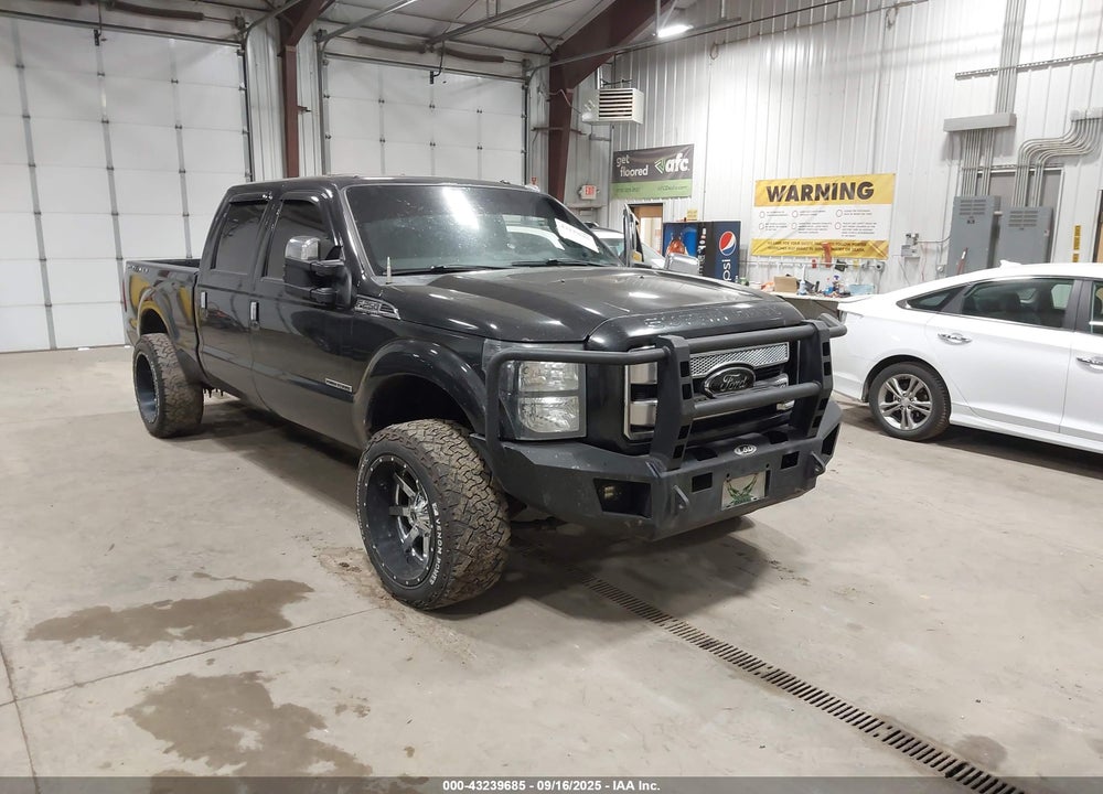 2013 FORD F-250 LARIAT VIN: 1FT7W2BT8DEB83933