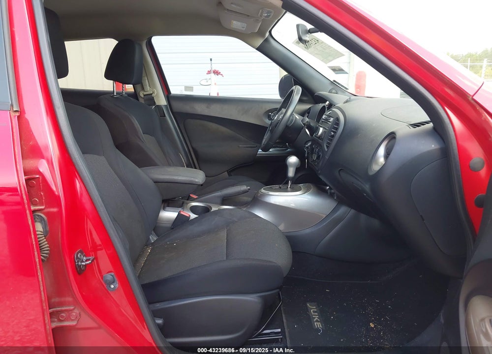 2014 NISSAN JUKE VIN: JN8AF5MR0ET353695