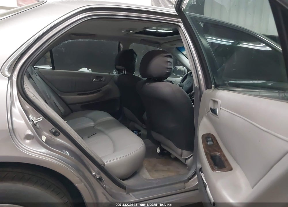 2000 HONDA ACCORD 3.0 EX VIN: 1HGCG1651YA060426
