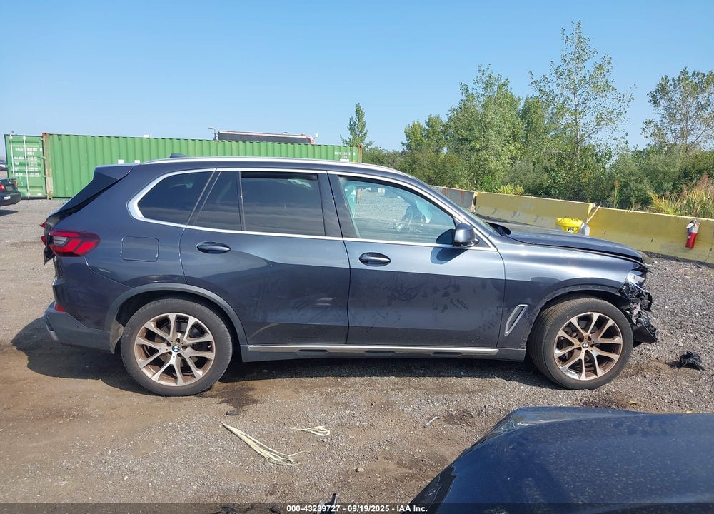 2022 BMW X5 VIN: 5UXCR6C03N9J28543