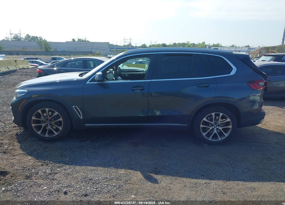 2022 BMW X5 VIN: 5UXCR6C03N9J28543