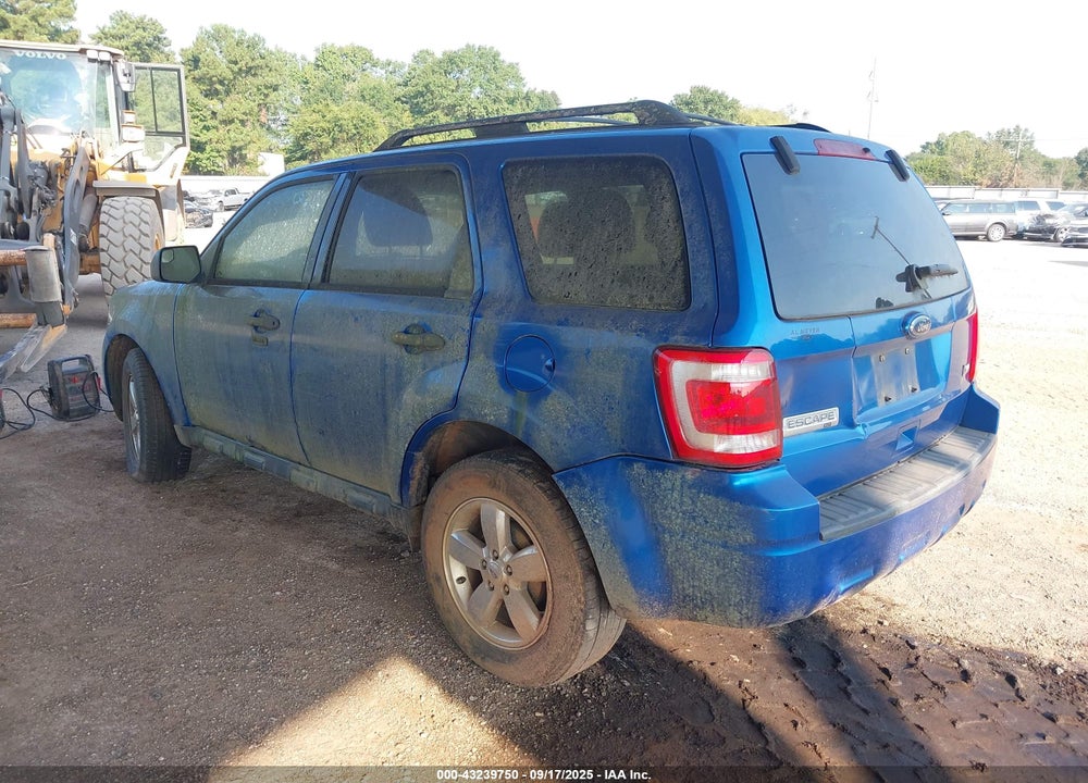 2011 FORD ESCAPE VIN: 1FMCU0DG2BKA55433