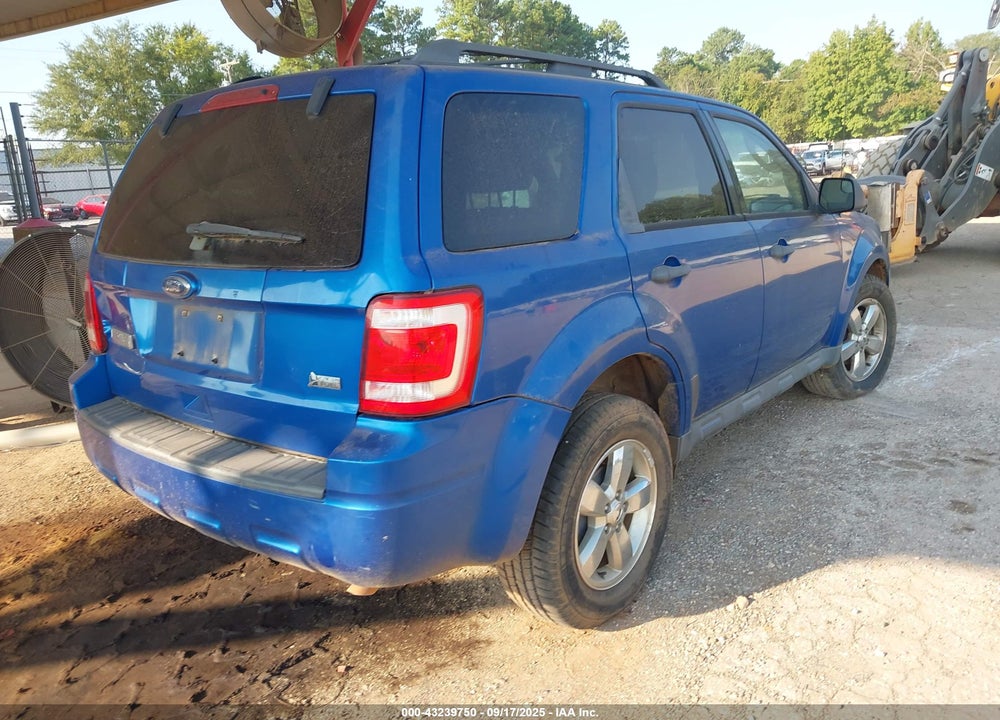 2011 FORD ESCAPE VIN: 1FMCU0DG2BKA55433