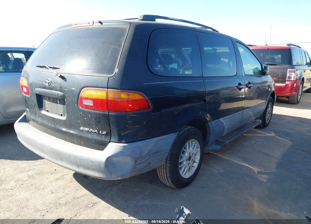 1998 TOYOTA SIENNA LE VIN: 4T3ZF13C4WU075578