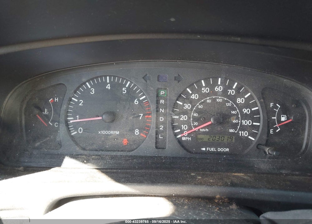 1998 TOYOTA SIENNA LE VIN: 4T3ZF13C4WU075578