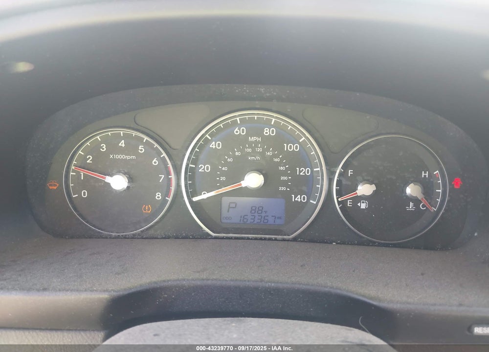 2010 HYUNDAI SANTA FE VIN: 5NMSGDAB8AH365832