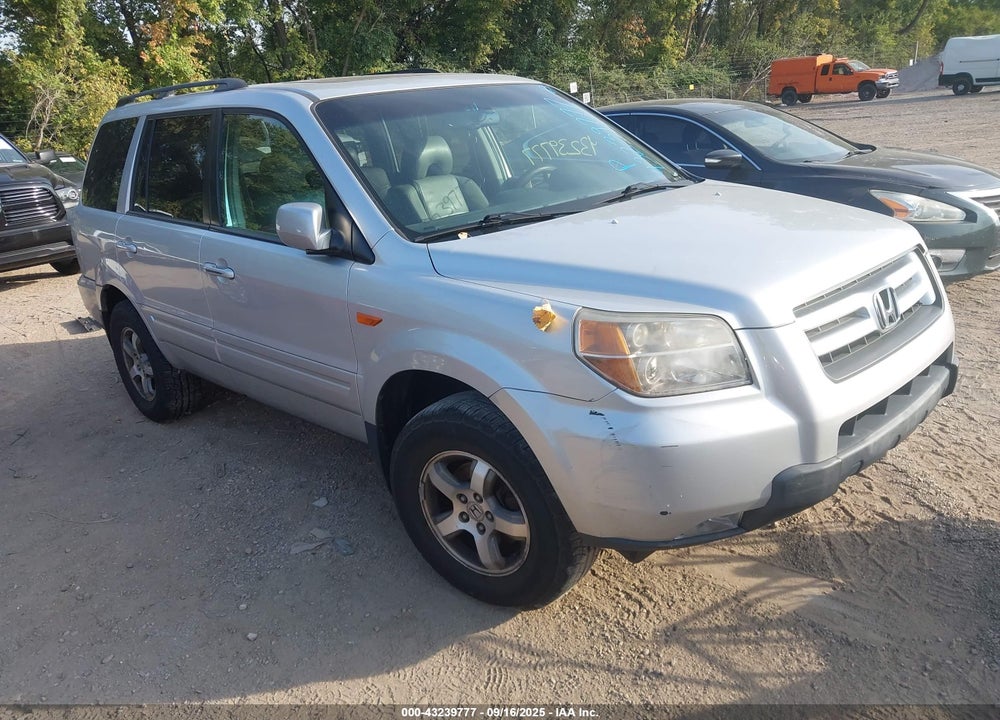 2008 HONDA PILOT SE VIN: 5FNYF183X8B031646