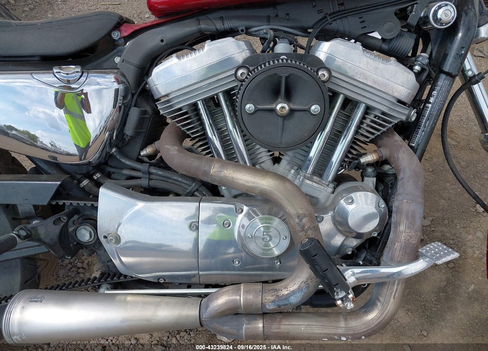 2011 HARLEY-DAVIDSON XL883 L VIN: 1HD4CR214BC402994