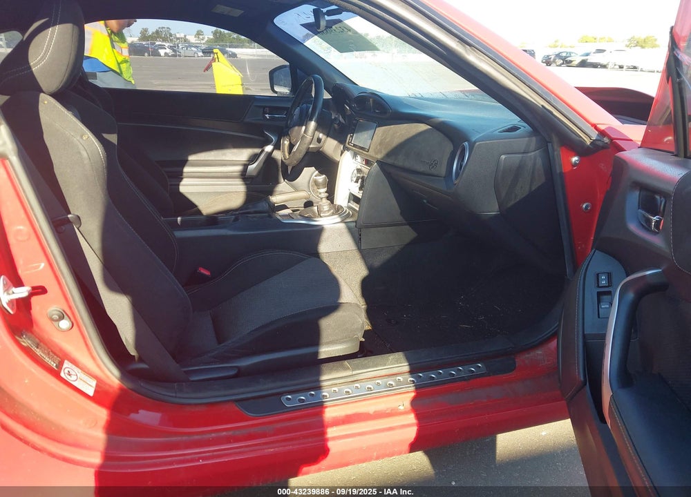 2017 TOYOTA 86 VIN: JF1ZNAA1XH9701423