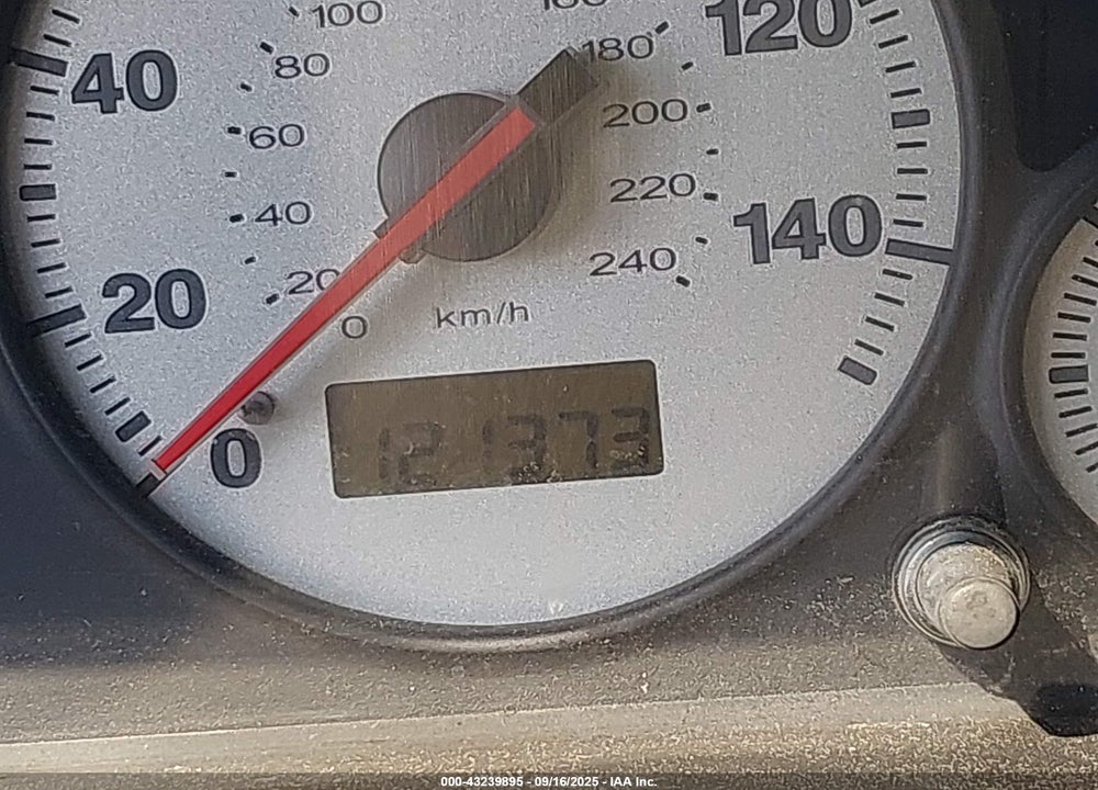 2002 HONDA CIVIC LX VIN: 1HGES16562L082800