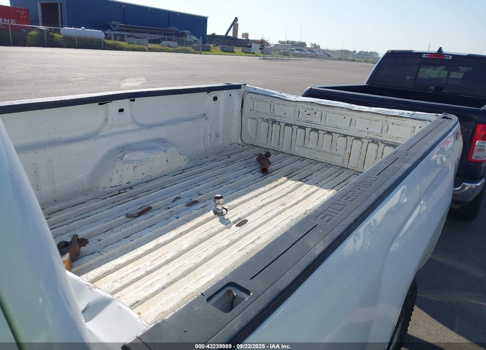 2015 CHEVROLET SILVERADO 3500HD WT VIN: 1GC4KYC88FF593933