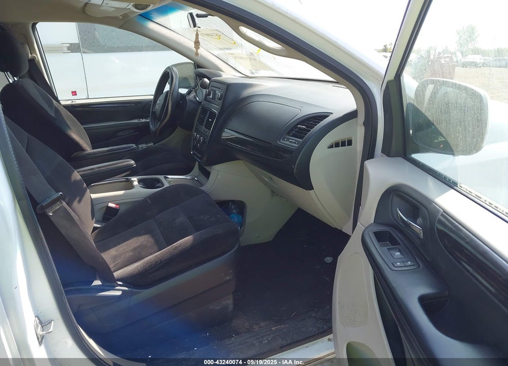 2014 DODGE GRAND CARAVAN VIN: 2C4RDGCG6ER290898