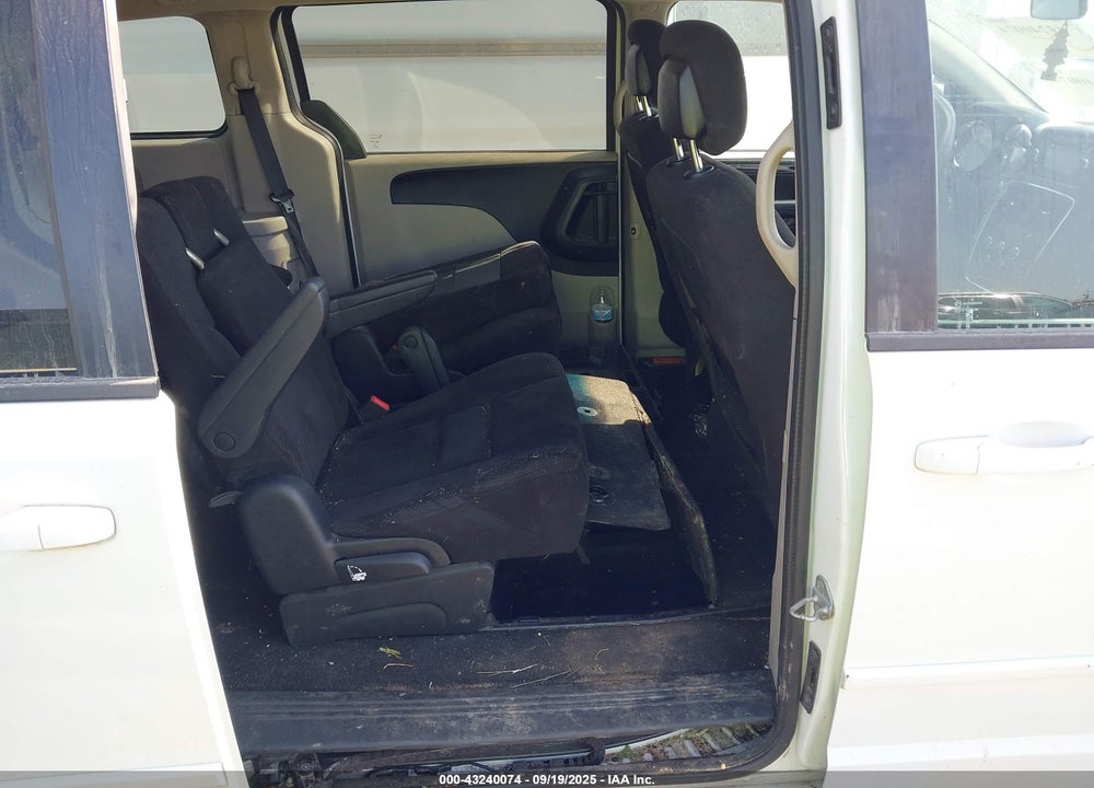2014 DODGE GRAND CARAVAN VIN: 2C4RDGCG6ER290898