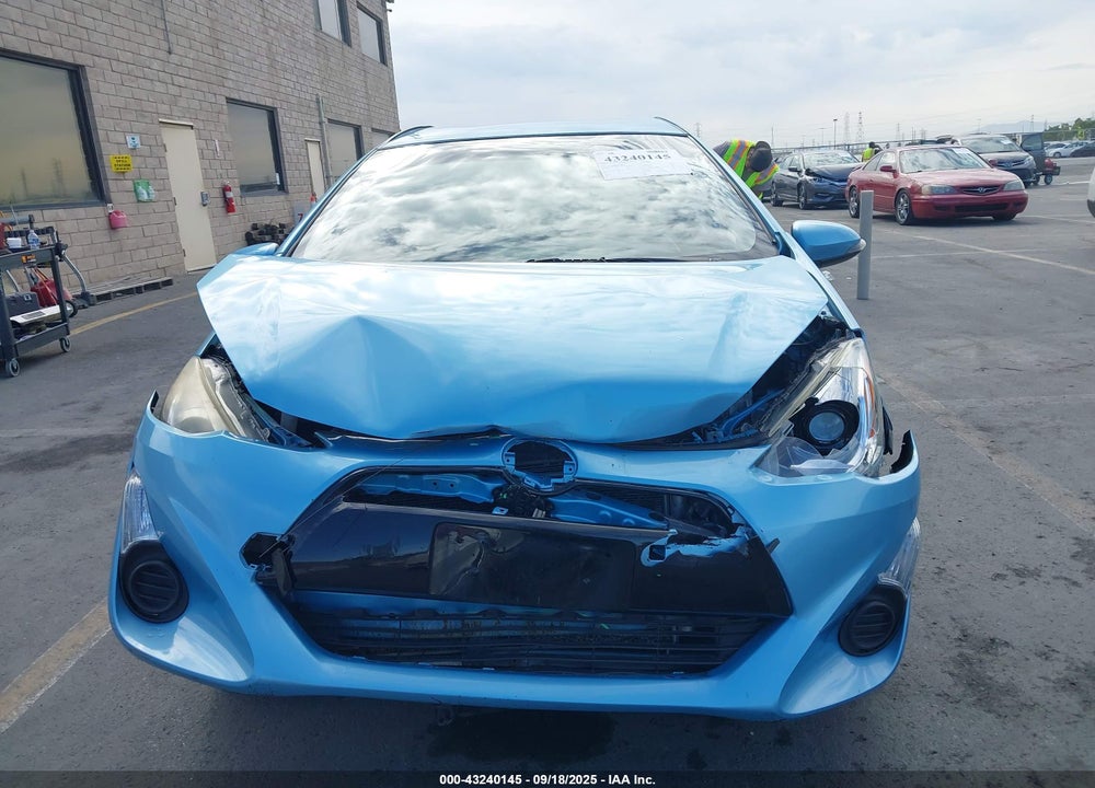 2015 TOYOTA PRIUS C TWO VIN: JTDKDTB32F1109648