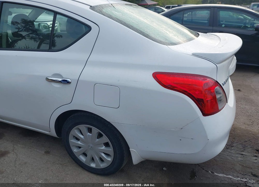 2014 NISSAN VERSA VIN: 3N1CN7AP6EK463542