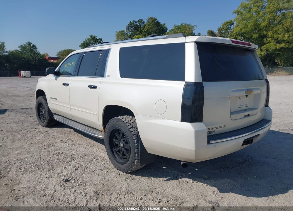 2015 CHEVROLET SUBURBAN 1500 VIN: 1GNSKKKCXFR117909